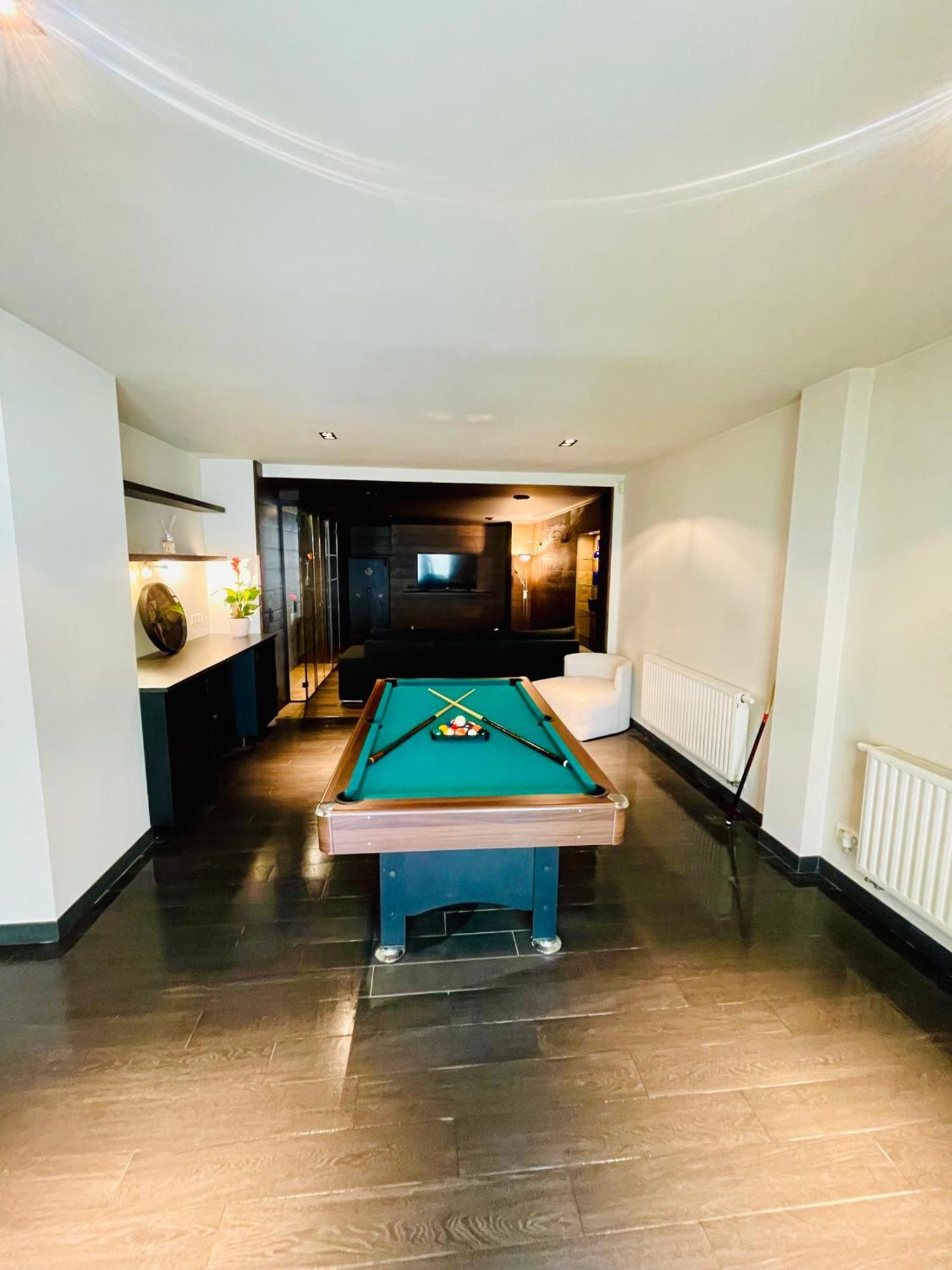 Down Town Spacious Loft Retreat With Private Parking Brussels Ngoại thất bức ảnh