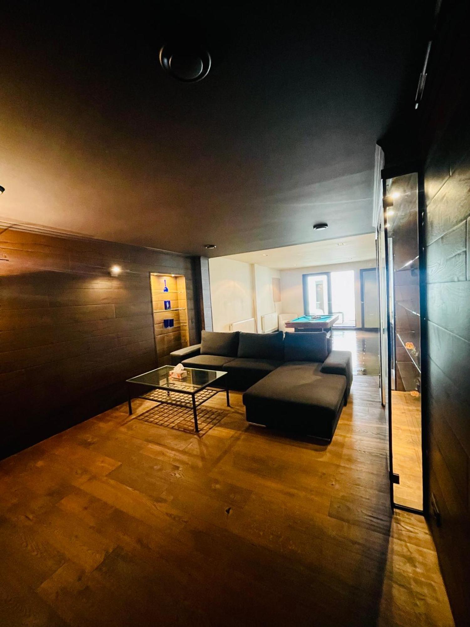 Down Town Spacious Loft Retreat With Private Parking Brussels Ngoại thất bức ảnh
